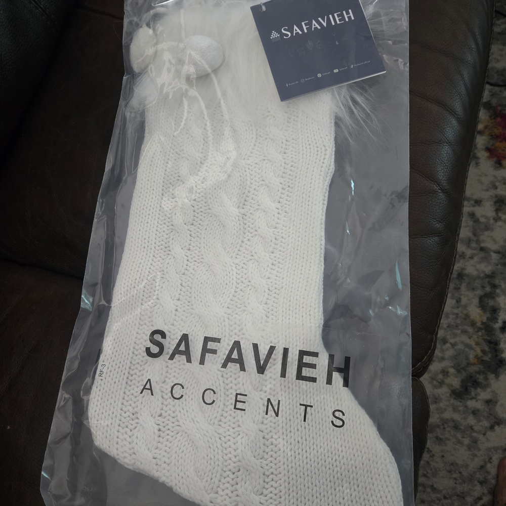 Safavieh Cream Cable Knit Stocking